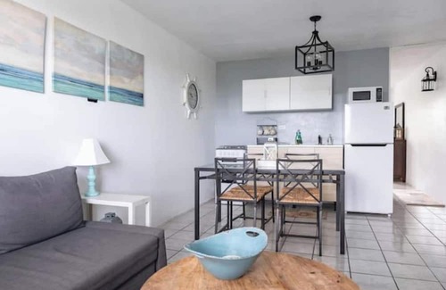 Mata de Platano Apartment | #E Tropical Rainforest Retreat Ocean View w/hottub