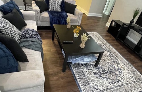 Gainesville House | The Meadow Retreat