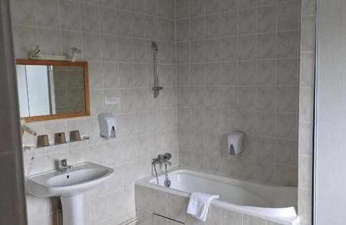 Meymac Hotel | Hôtel Le Millésime