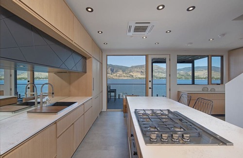 Okanagan-Similkameen House | Luxe Lakeside Home w/Private Dock, Views & Boat Lift