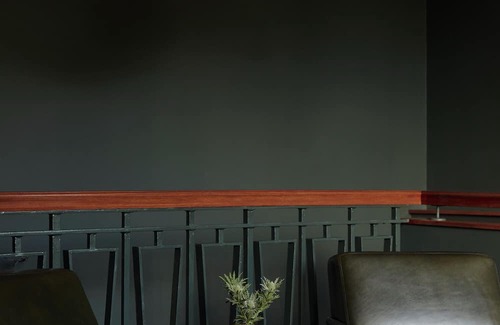 Ballycastle Apartment | Yarn - Arlo Luxury King Suite