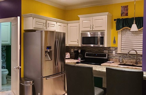 Hammond Apartment | Cozy studio with AC/WiFi in enchanting Hammond 1 hr from NOLA and Baton Rouge