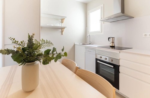 El Baix Guinardo Apartment | Weflating SANT PAU - Cozy 4 BDR