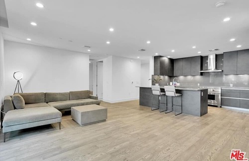 Beverly Grove Condo | Quiet Luxurious 2-bed/2Bath in the heart of West Hollywood