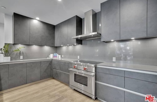 Beverly Grove Condo | Quiet Luxurious 2-bed/2Bath in the heart of West Hollywood