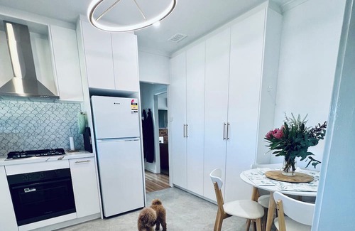 Jacana House | Home with a view 15 minutes from the airport!