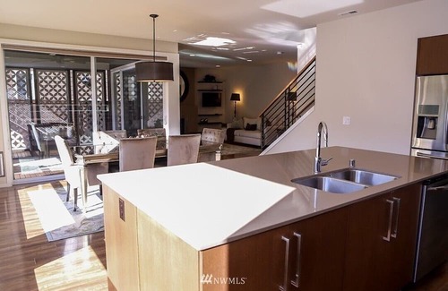 Auburn House | Charming 4-bedroom house with AC, WiFi in Auburn