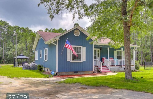 Little River House | Spacious 3 bedroom house in Little River. WiFi, AC, pool near Cherry Grove beach