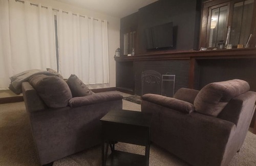 Quincy House | Charming 3-bedroom Centrally Located