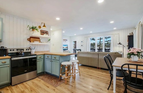 Webster Cabin | Peaceful retreat on quiet and sought after Pike Lake
