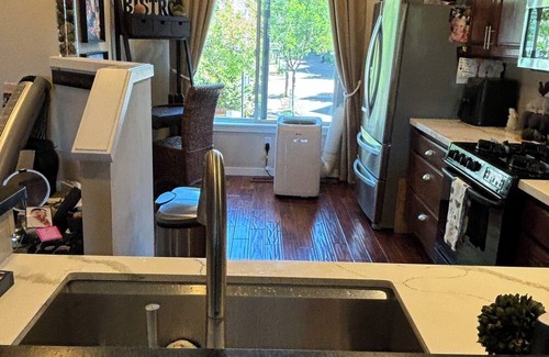 Issaquah Highlands House | Cozy 3-bedroom townhome in charming Issaquah Highlands area with WiFi.