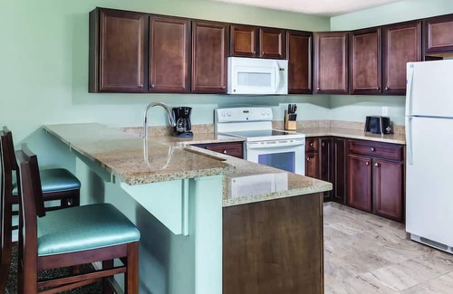 Midway Resort | Charming 2-bedroom deluxe resort in Midway during Swiss Days!