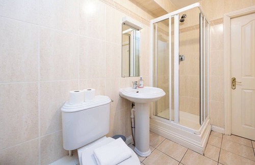 Rathmines House | Super 4 Bed House with Garden near Harolds Cross