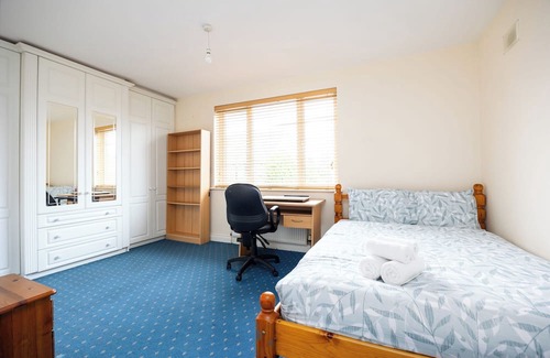 Rathmines House | Super 4 Bed House with Garden near Harolds Cross