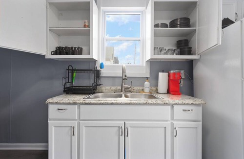Riverview Apartment | Cozy, 5 min to downtown, TMobile Center, PNL, Crossroads. close to everything!n