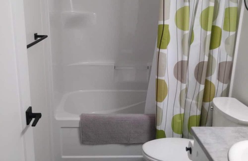 Strathroy House | 2 Bedroom - Comfy Space (Main Floor Only)