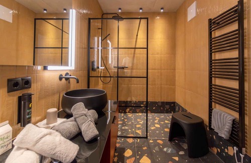 Umhausen Apartment | Holiday apartment with balcony and wellness area