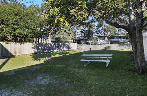 Hawks Nest House | Stroll To Bennett's Beach