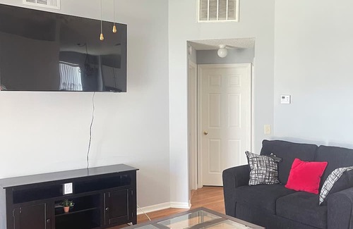 Esprit House | Spacious 4-bedroom house in delightful Davenport with WiFi, AC And Near Disney