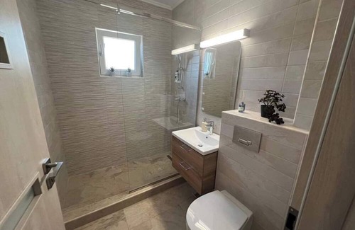 Constanta Apartment | Enchanting apartment with AC in Constanța