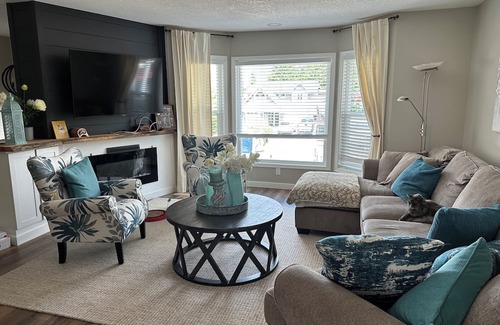 Port Alberni House | Executive Home in the Heart of the City