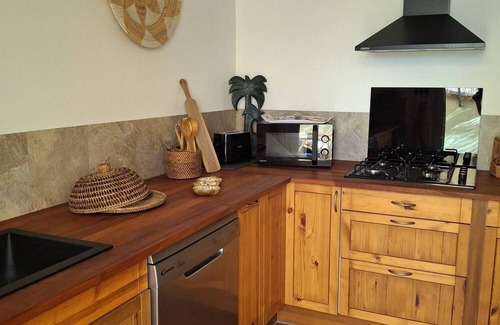 Lancon-Provence House | La Vie est Belle, Life is beautiful