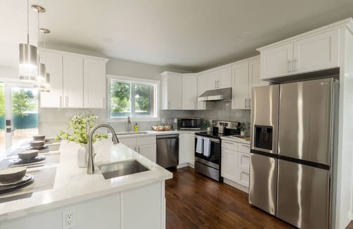 Parkland Bed & Breakfast | Master Suite with King Size Bed.