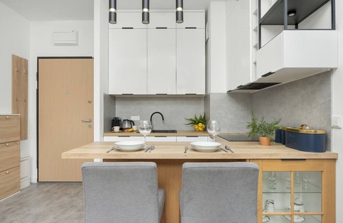 Wilanow Apartment | Oś Królewska Wilanów by Renters