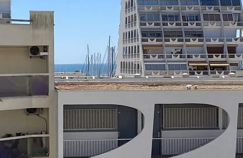 La Grande-Motte Apartment | Joli 3 Couchages, Cocooning, Clim, Wifi, Terrace, Port /Beach at 50 m.