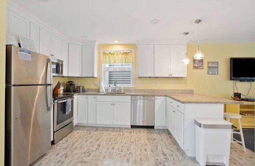 Kennebunkport House | Charming 4-Bedroom Beach House Steps from Goose Rocks Beach and The Tides Hotel