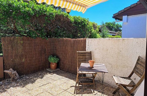 Lit-et-Mixe Apartment | Comfortable studio close to shops and oceans