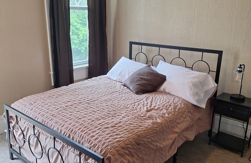 Reno Apartment | Riverside Retreat - Remodeled Downtown Apartment with Balcony and Great Views
