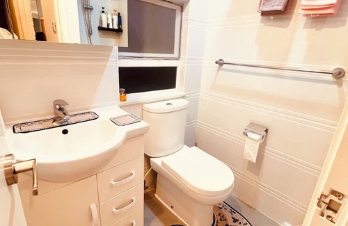 Bowrington Apartment | Spacious & cozy 2 bedroom flat in wanchai, family friendly