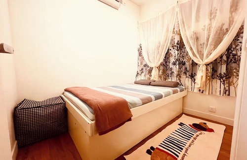 Bowrington Apartment | Spacious & cozy 2 bedroom flat in wanchai, family friendly