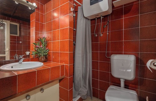 Selce Ski Chalet | Lovely Holiday Home By The Sea