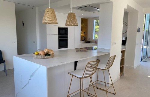 Begur Villa | Sea views, located 600 meters from the beach. Garden, pool, and A/C.