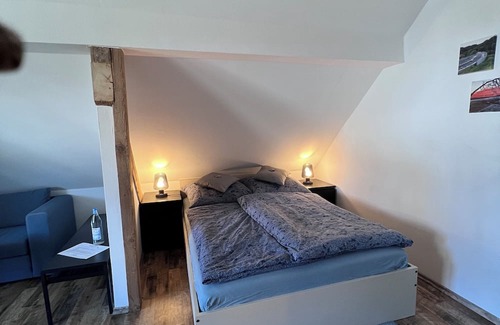 Rodder Apartment | Ideal für Motorsport, Nahe dem Nürburgring. Ruhig Gelegen,für Wanderer und Biker