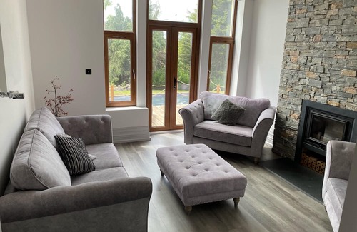 Port Talbot House | Seaside Retreat at Port Talbot