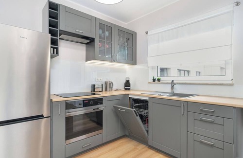 Grunwald Apartment | Apartament City View West by Renters