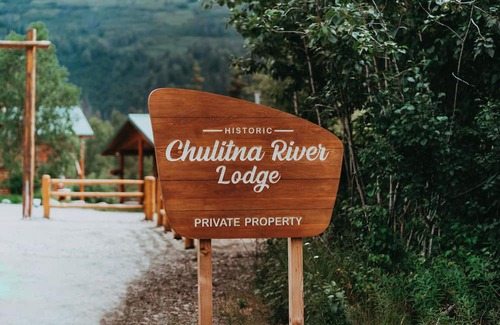 Trapper Creek Cabin | Entire Property Historic Chulitna River Lodge