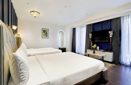 Magarpatta City Hotel | Palette - Emerald Guestimony
