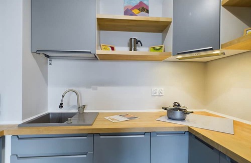 Zaspa Apartment | Gdansk Apartment for 2 People by Renters
