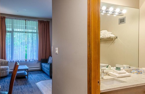 Sun Peaks House | Cahilty #123 Home