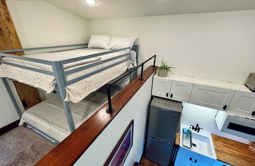 Eldorado Springs Ski Chalet | Eldo Chalet-Mountain tiny-home w/ crazy access to Eldo Canyon St. Park & Boulder