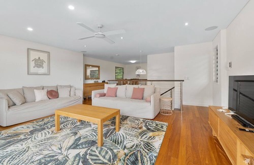 Point Lookout House | Allora 1 by Discover Stradbroke