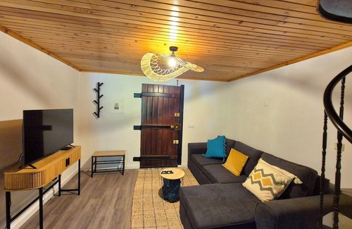 Porto Moniz Ski Chalet | Cottage Casa Hernani