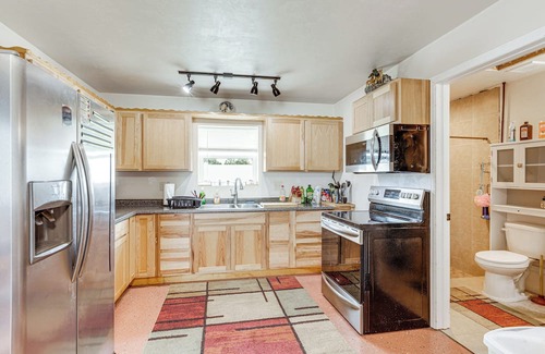 Archer House | Quaint Archer Farmhouse: Peaceful & Quiet Setting!