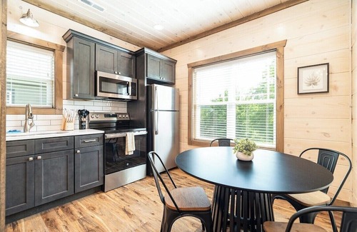 Pigeon Forge Cabin | 5 Minutes From Dollywood/In DwTn Pigeon Forge