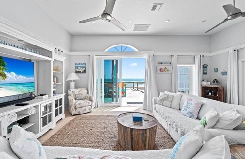 Melbourne Beach Cottage | Seagrape Beachfront Cottage - Direct Oceanfront