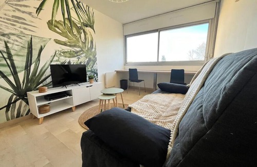 Beaux Arts-Boutonnet Apartment | Magnificent Boutonnet studio, 10 min hypercentre